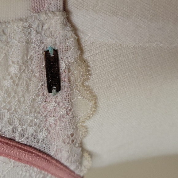 PINK Victoria's Secret Date Push-Up Bra - Picture 7 of 7